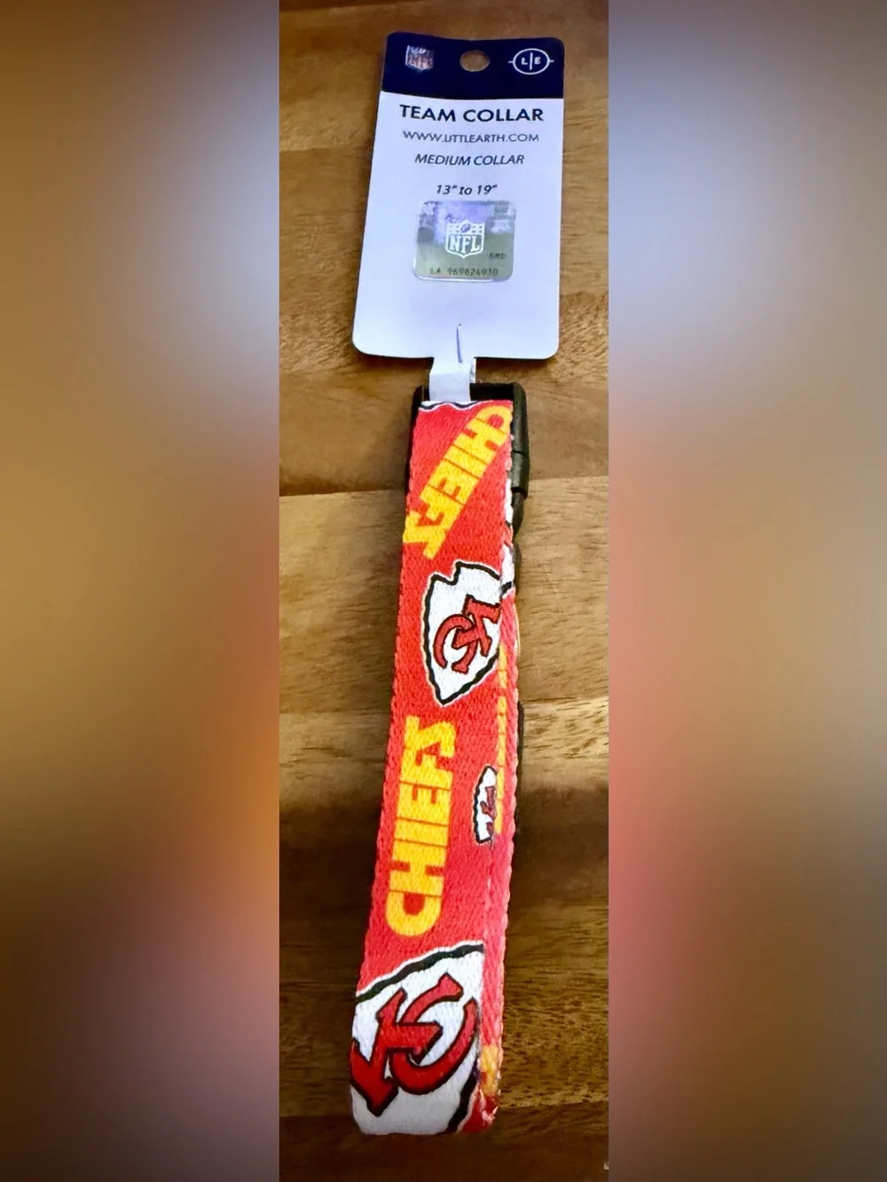 NWT Kansas City Chiefs Red Medium Dog Collar with Team Logo